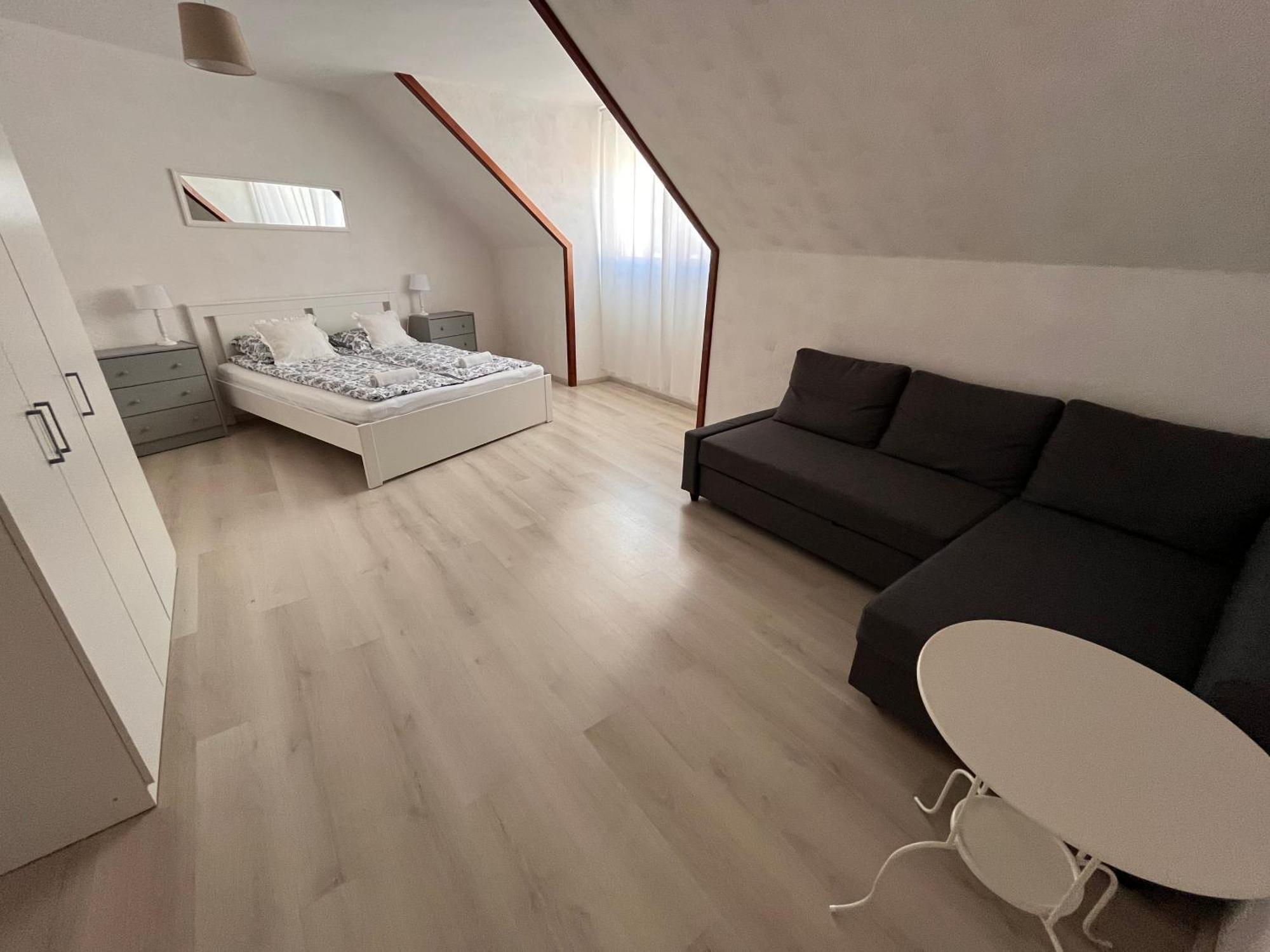 Pacsirta Apartman Grand Erlau Exterior foto