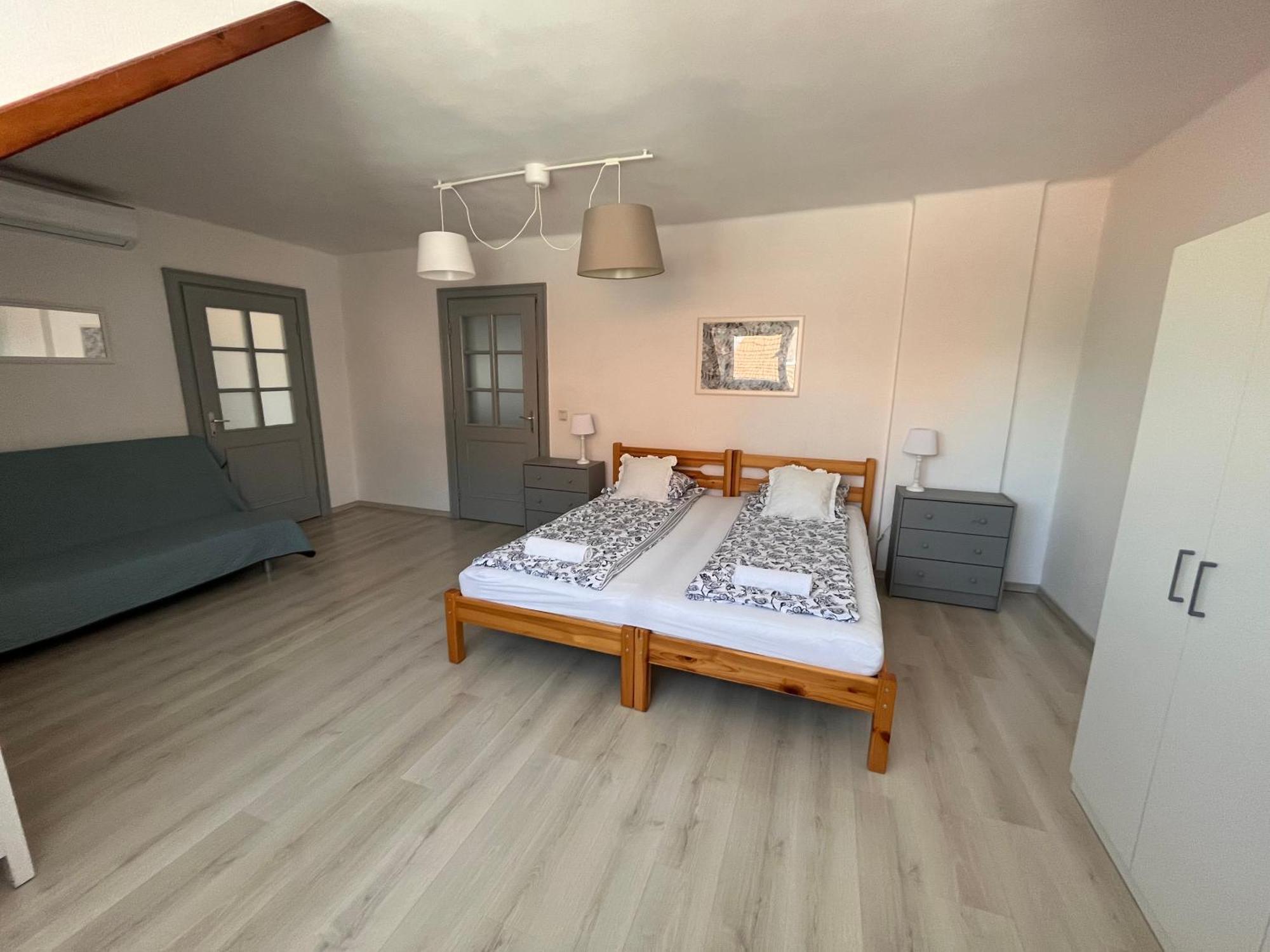 Pacsirta Apartman Grand Erlau Exterior foto